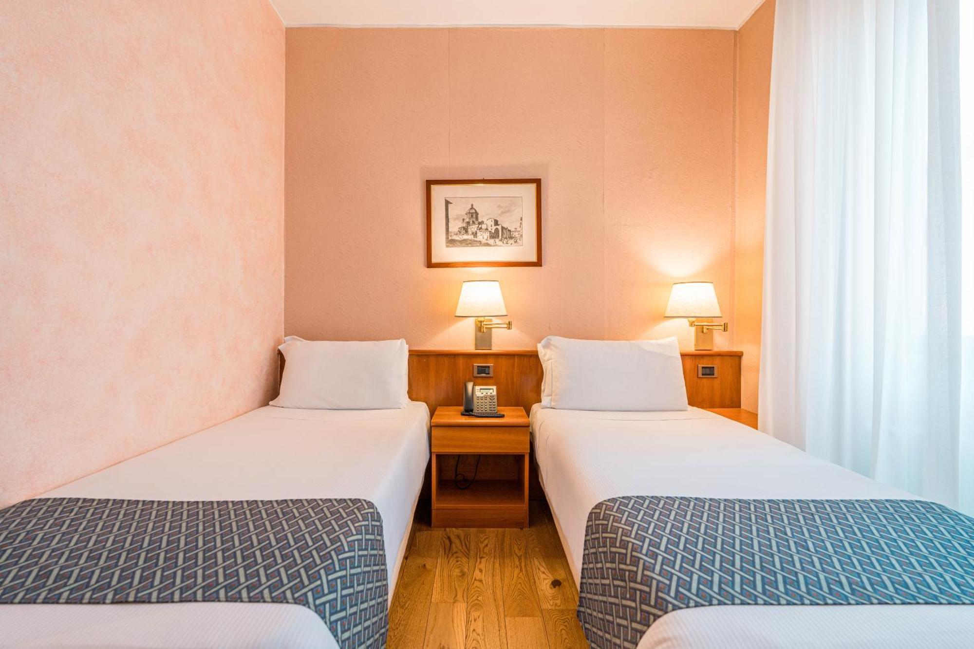 Crystal Hotel Varese Dış mekan fotoğraf
