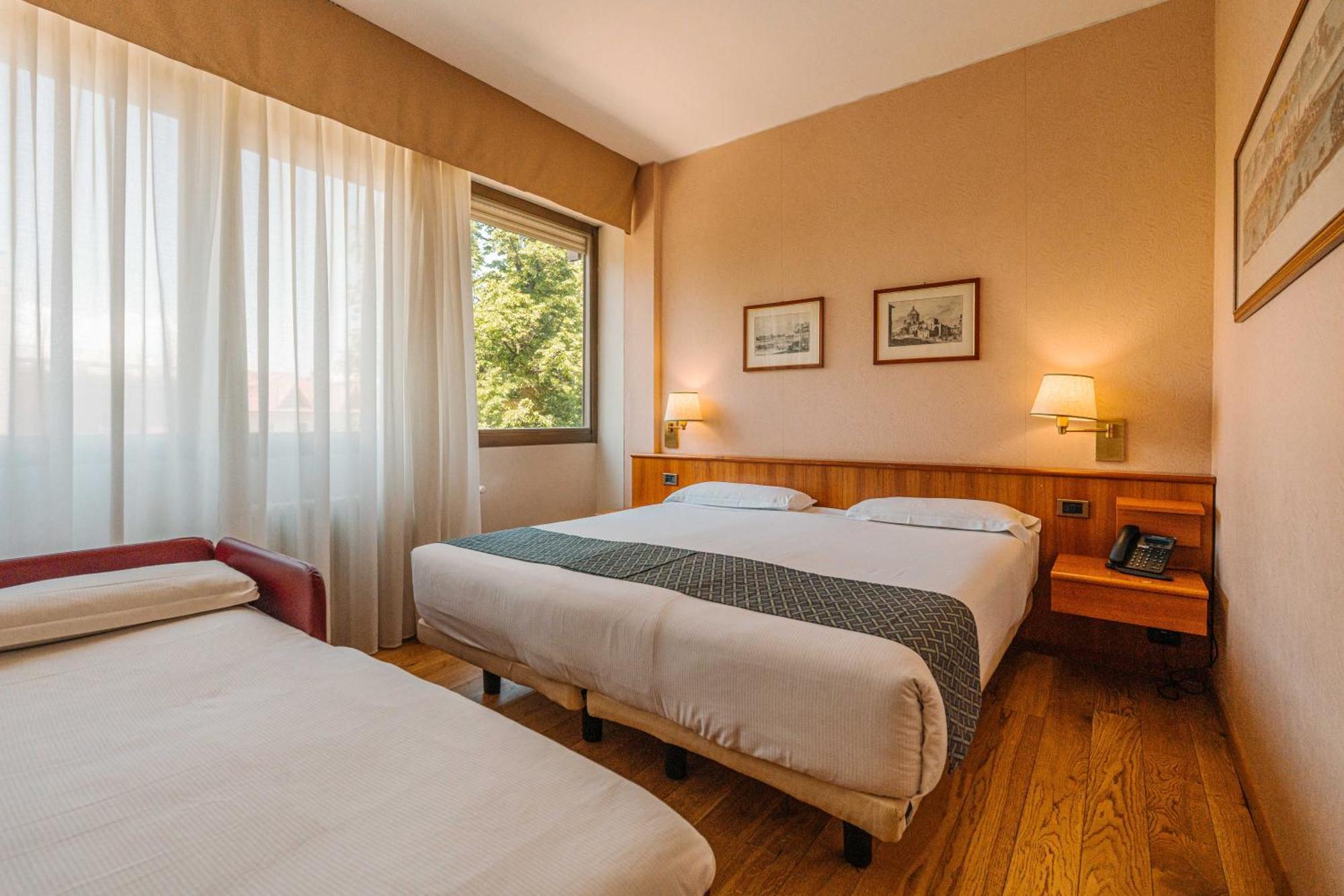 Crystal Hotel Varese Dış mekan fotoğraf